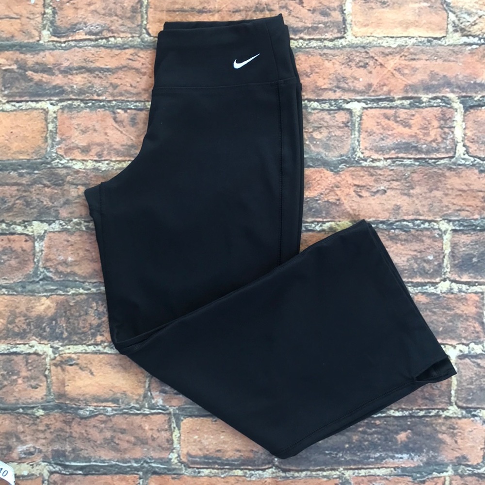 Nike dryfit capris